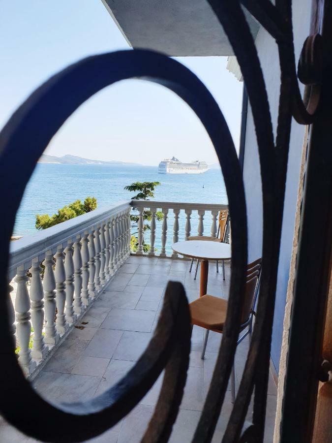 Guesthouse Central Sarande - 777 Exterior photo
