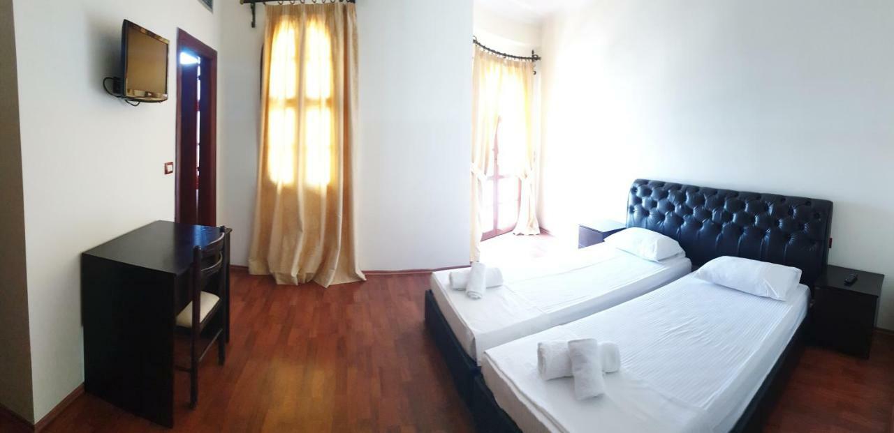 Guesthouse Central Sarande - 777 Exterior photo